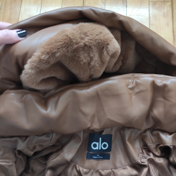 Vegan Leather Boss Puffer - Picture 5 of 9